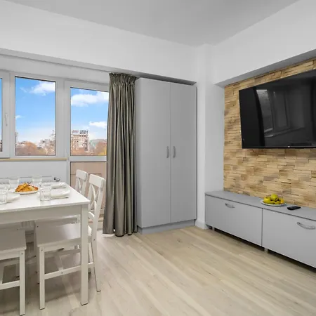 Lägenhet Luxurious With Balcony - Bibescu Ultra Bukarest