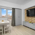 Apartamento Luxurious With Balcony - Bibescu Ultra Bucareste