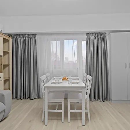 Luxurious With Balcony - Bibescu Ultra * Bükreş