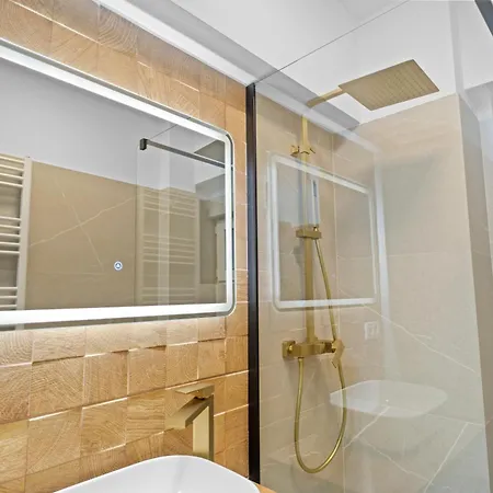 Apartment Luxurious With Balcony - Bibescu Ultra *