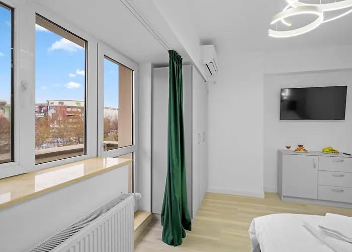 Luxurious With Balcony - Bibescu Ultra *