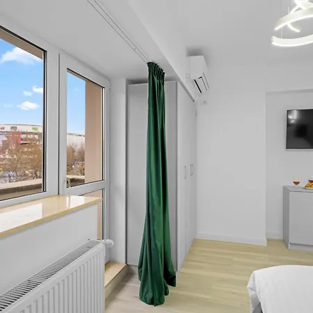 Luxurious With Balcony - Bibescu Ultra *