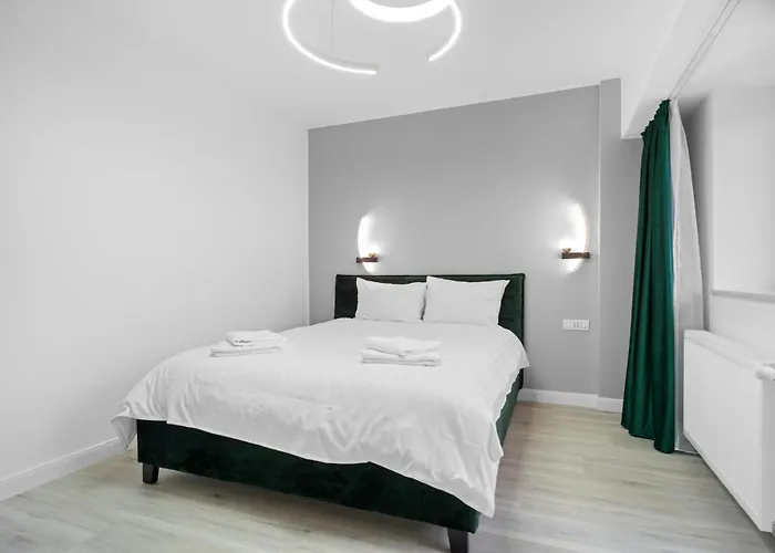 Luxurious With Balcony - Bibescu Ultra Lägenhet